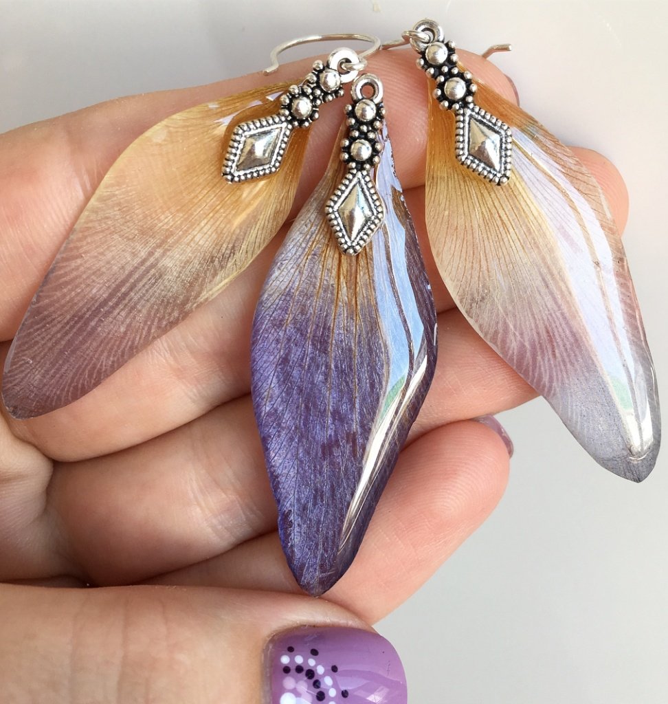 Бижутерия из прозрачной смолы