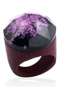 Кольцо из цветной смолы