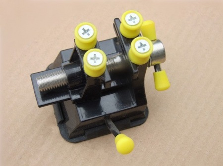 Тиски компактные (6*5*7см) с присоской